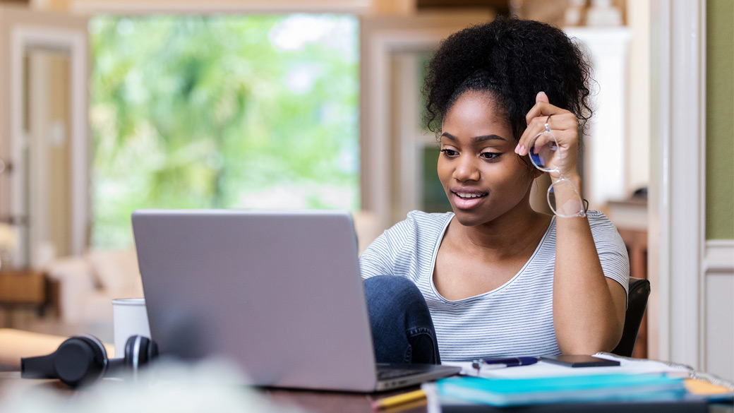 Les progrès technologiques nous ont conféré de nombreuses fonctionnalités qui étaient autrefois presque inimaginables, de sorte que vous pouvez aujourd'hui relever les défis professionnels et quotidiens avec plus de facilité et une productivité accrue.