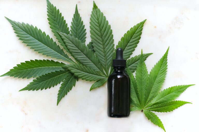 5 Reasons Why CBD Products Are The Best Natural Alternative For Pain