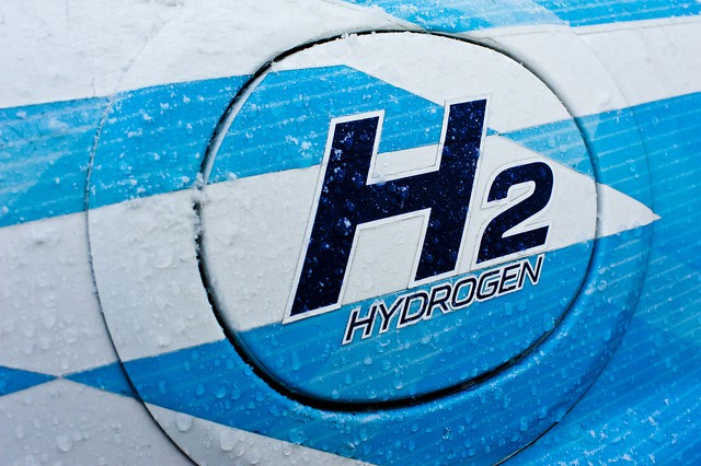6 Reasons Why Hydrogen Is Better Than Carbon-Based Fuels