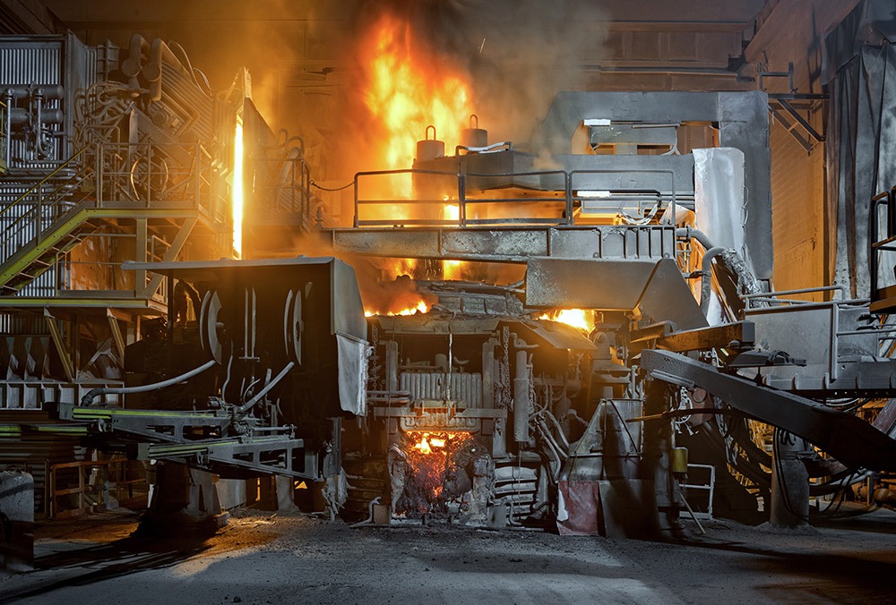 The Benefits of Using Graphite Electrodes in Electric Arc Furnaces