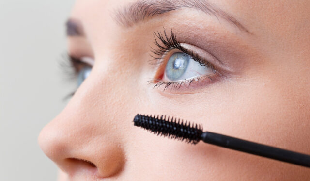 Tips for Enhancing Your Bottom Eyelashes