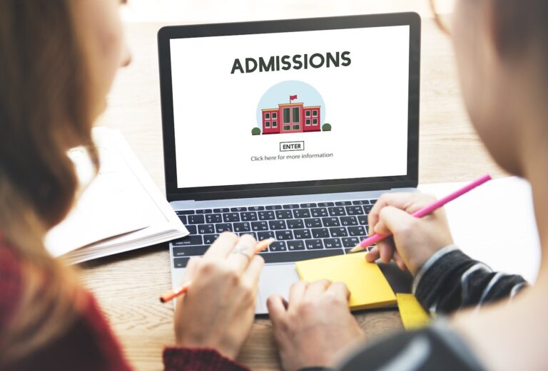 What Can a College Admissions Consultant Do for You? Tips and Advice 2023