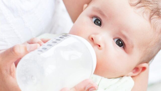 Natural Baby Formulas Are the Only Eco-Friendly Option